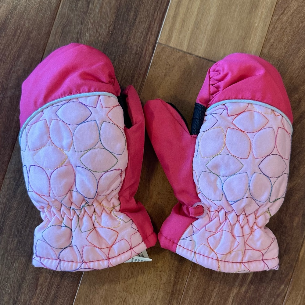Thinsulate Girls Sz 2-4 yr Waterproof Mittens Pink with Star Pattern - Like New!